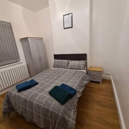 Luxury One Bedroom Flat London Eksteriør bilde