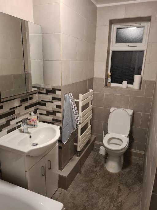 Luxury One Bedroom Flat London Eksteriør bilde