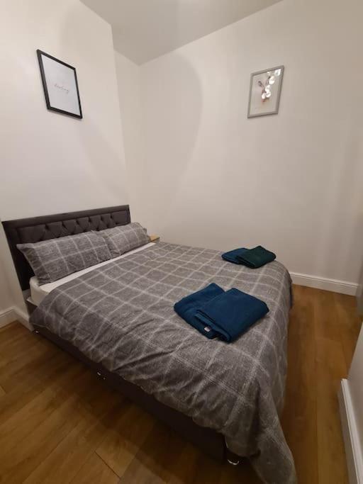 Luxury One Bedroom Flat London Eksteriør bilde